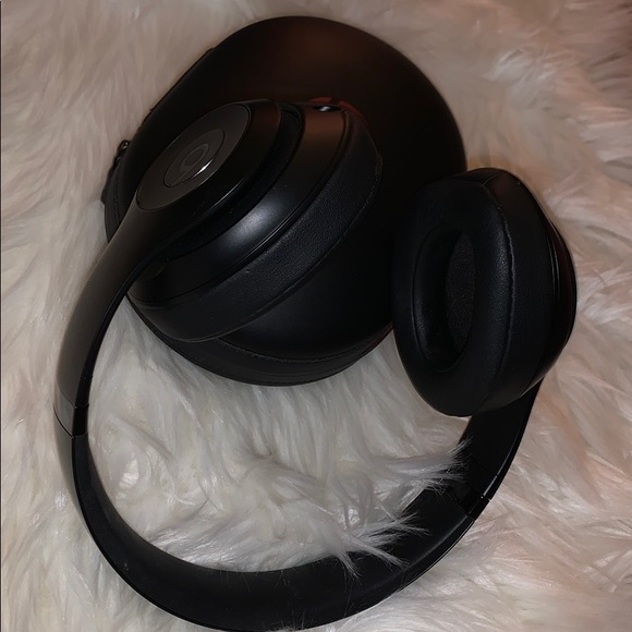 🎧 beatsStudio3 Wireless by Dr Dre 🎧 - Picture 8 of 16